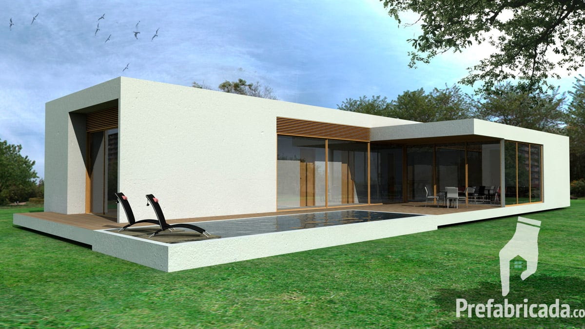 Casa prefabricada moderna de una planta con fachada blanca, ventanal de piso a techo, terraza y jardín