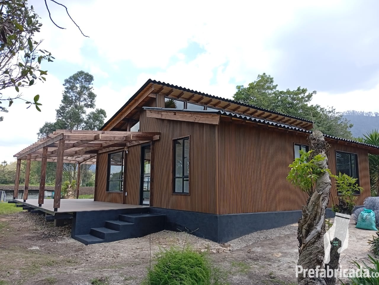 Casa Guadua — casa prefabricada en Cundinamarca y Mountains
